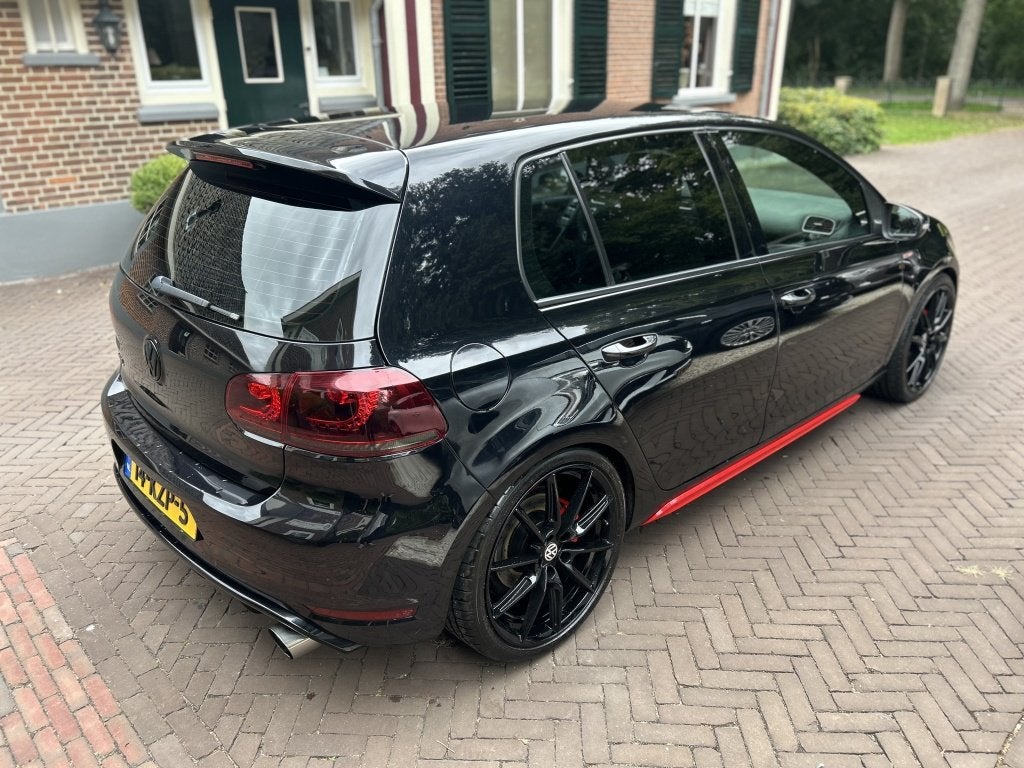 Volkswagen Golf 2.0 GTI Leder, Navi, 19" LMV NL-auto! NAP, Auto's, Euro 5, Gebruikt, 4 cilinders, 1984 cc
