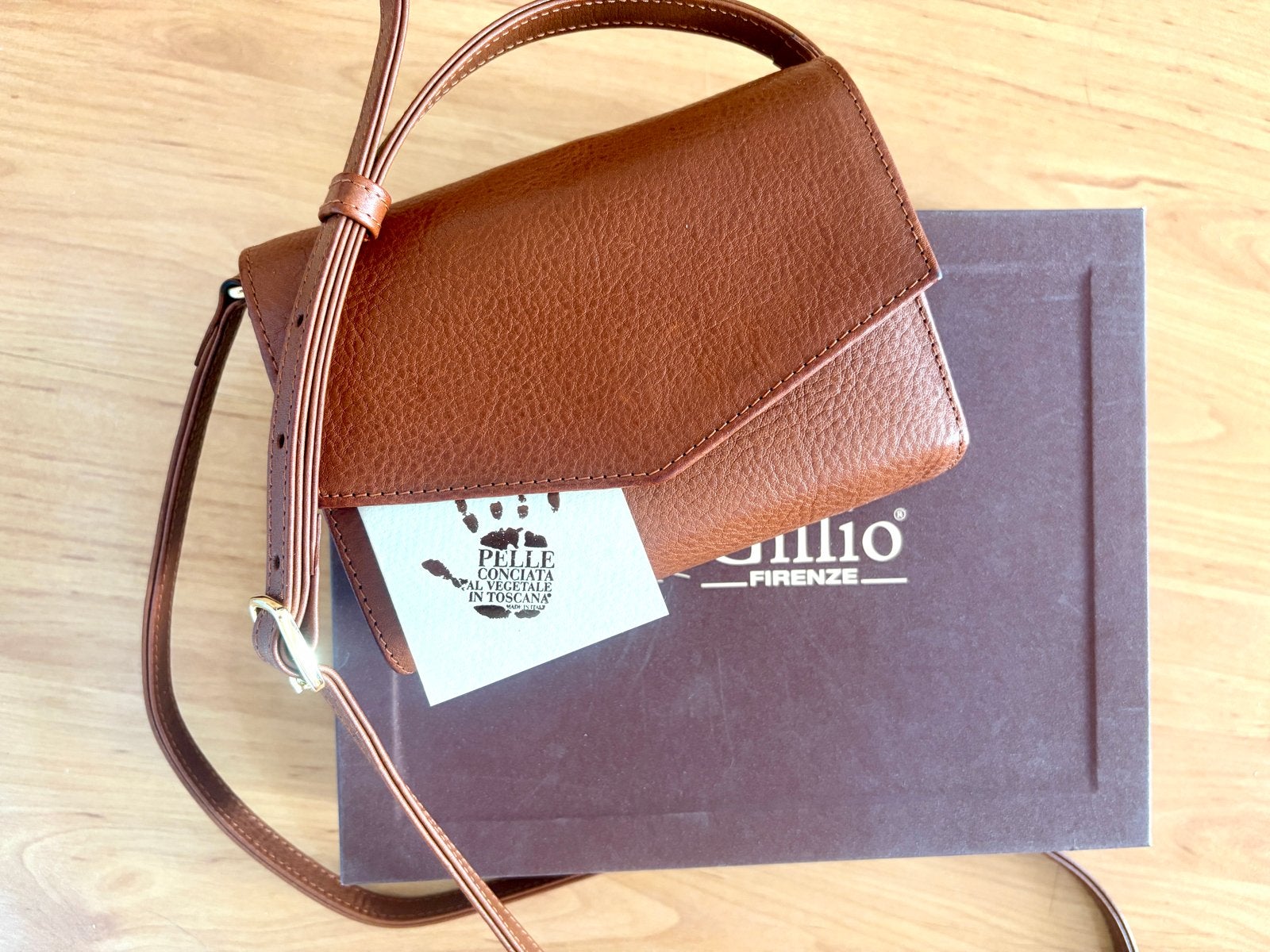 Gillio Mia Cara  cross body tas & cover Toscana Gold Leer., Ophalen of Verzenden, Nieuw, Bruin, Schoudertasje