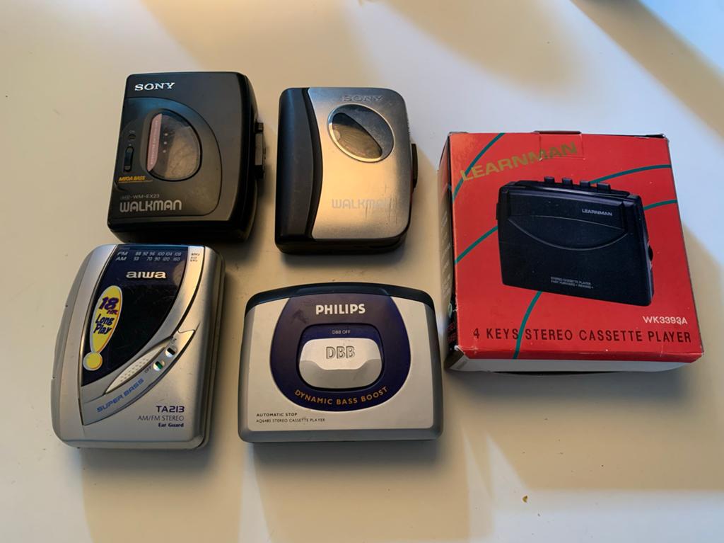 Diverse collectie Walkmans draagbare cassettespelers defect, Ophalen of Verzenden, Zo goed als nieuw, Overige merken