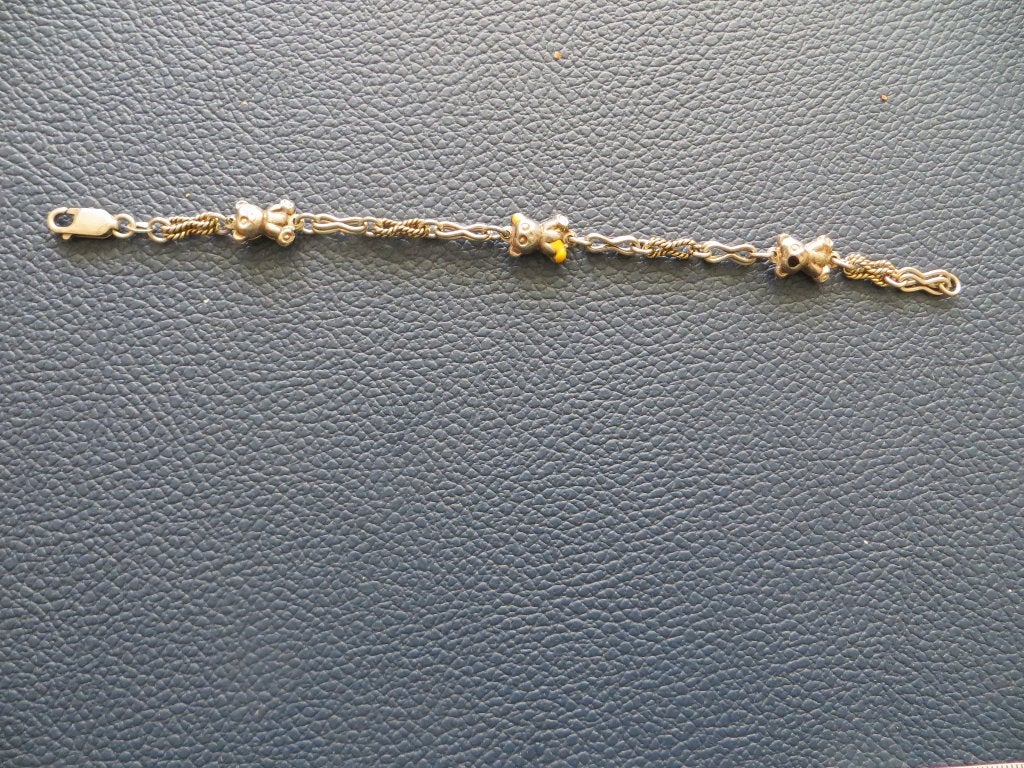 zilveren (kinder) bedel armbandje met 3 beertjes, Gebruikt, Ophalen of Verzenden, Met bedels of kralen, Zilver