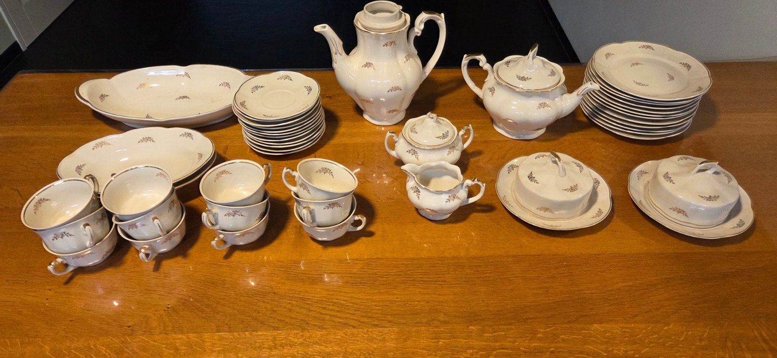 antiek lunch servies, Ophalen