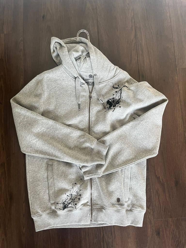 Tomorrowland vest kleur grijs maat XL (NIEUW), Ophalen of Verzenden, Nieuw, Maat 56/58 (XL), Grijs