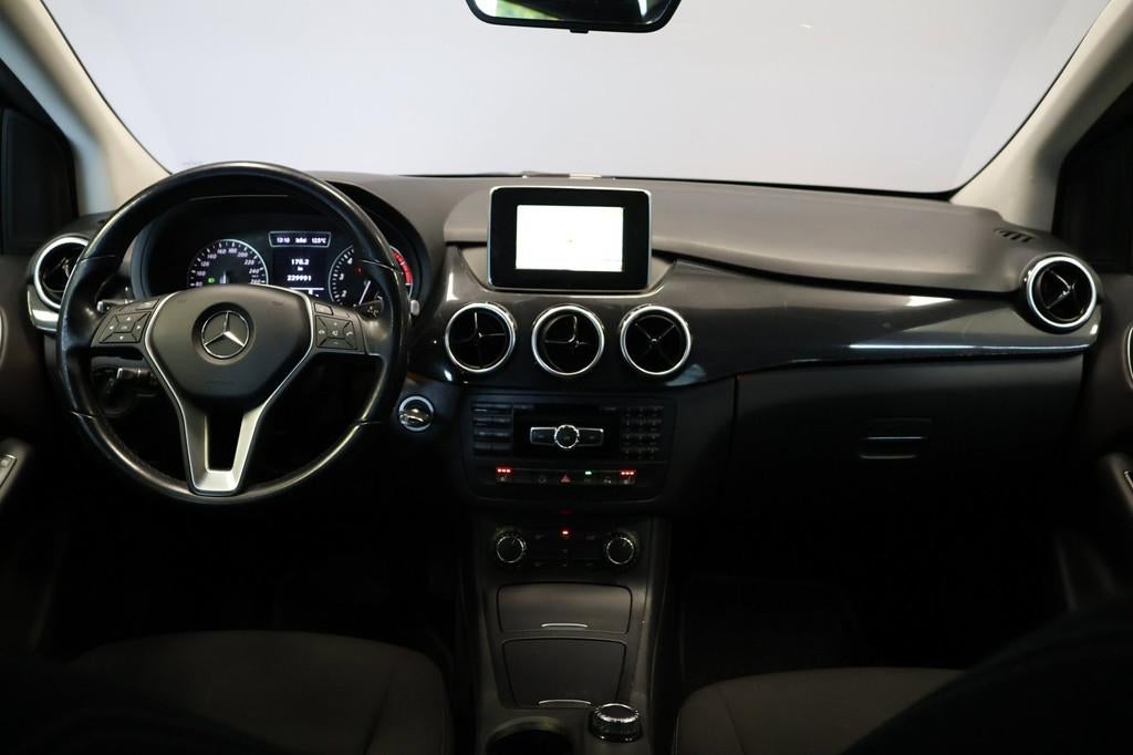 Mercedes-Benz B-klasse 180 |AUT|Stoelverwarming|Cruise|PDC, Euro 5, Gebruikt, Zwart, 4 cilinders