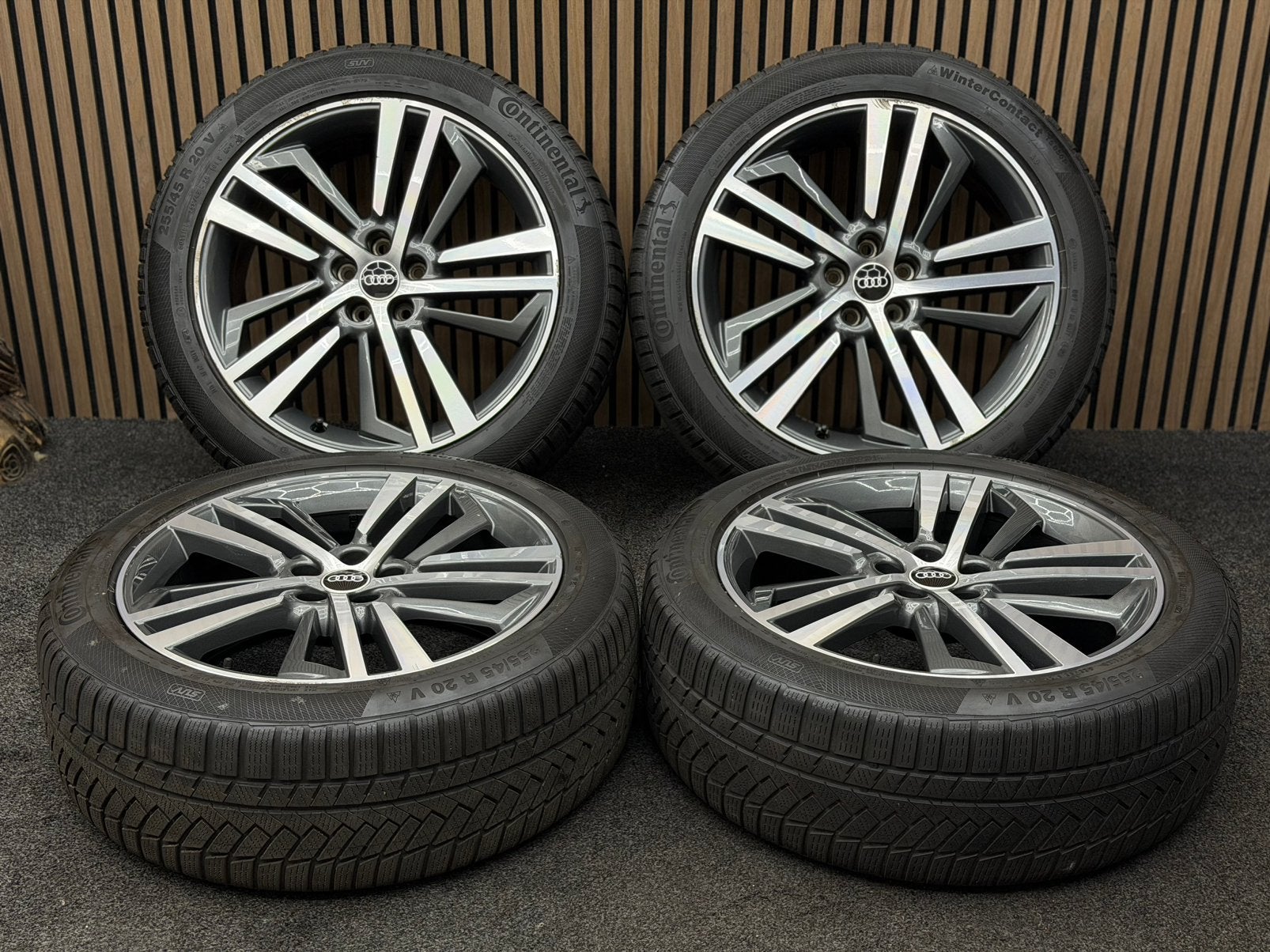 Originele 20 inch Audi Q5 SQ5 5x112 ET39 Continental AO, Ophalen, 255 mm, ., Banden en Velgen