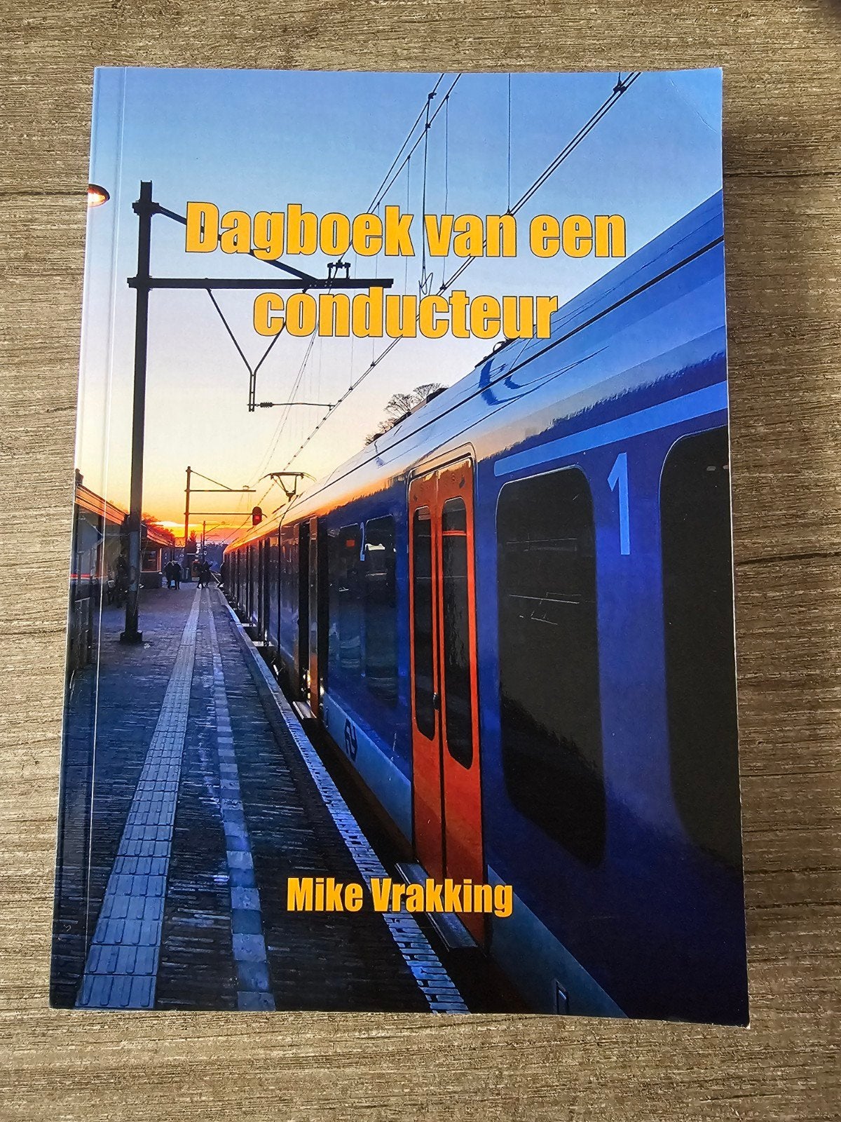 Dagboek van een Conducteur - Mike Vrakking, Ophalen of Verzenden, Gelezen
