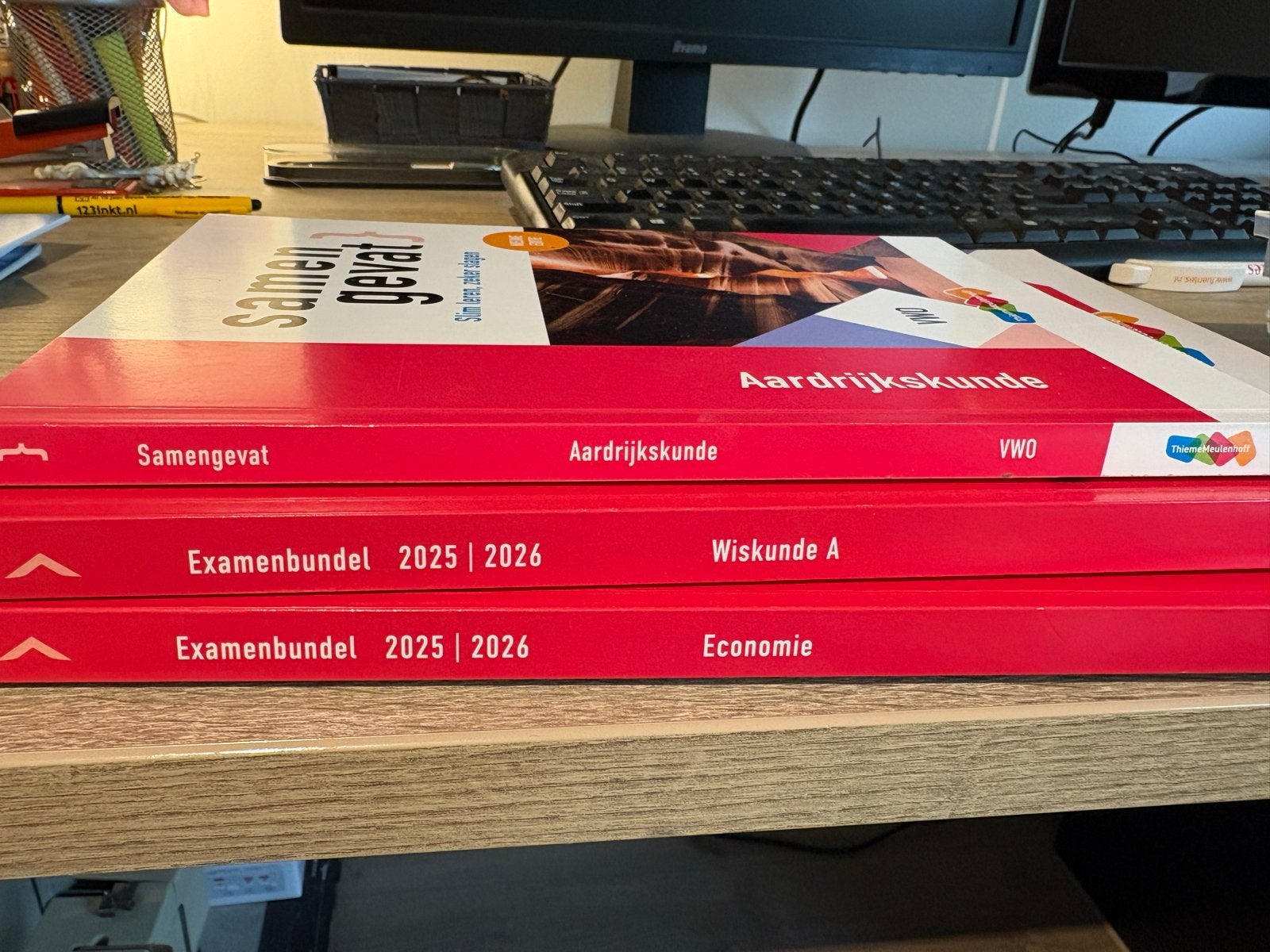 Examenbundels VWO 2025/2026 - Aardrijkskunde, Wiskunde A, Ec, Ophalen of Verzenden, Gamma, Zo goed als nieuw, WO