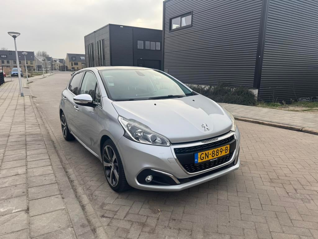 Peugeot 208 1.2 VTI 81KW/110PK 5-D 2015 Grijs PANO, Voorwielaandrijving, 40 €/maand, Leder en Stof, Origineel Nederlands