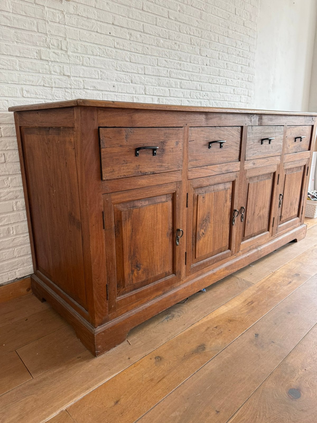 Prachtige vintage/mid century massief houten dressoir, Huis en Inrichting, Ophalen, Gebruikt, Met lade(s), 150 tot 200 cm