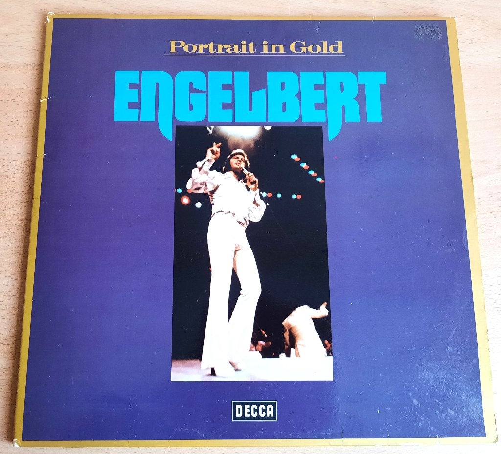 Engelbert Humperdinck ‎– Portrait in Gold - Engelbert - 2 LP, Inclusief poster, Ophalen of Verzenden, Zo goed als nieuw, 12 inch