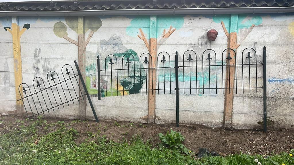 Mooie groene hek - sierhek voor in de tuin, Tuin en Terras, Ophalen of Verzenden, Zo goed als nieuw, IJzer