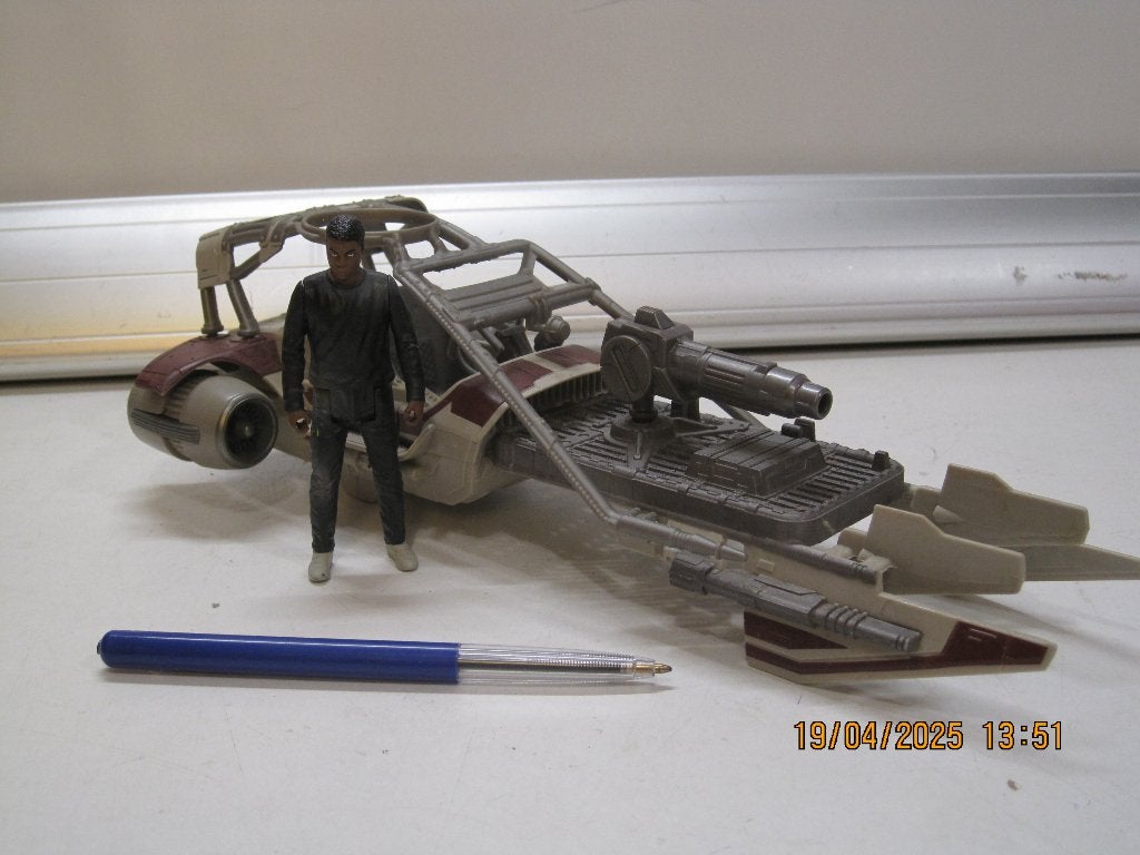 star wars vliegtuig en popje (338), Verzamelen, Ophalen of Verzenden, Gebruikt, Actiefiguurtje