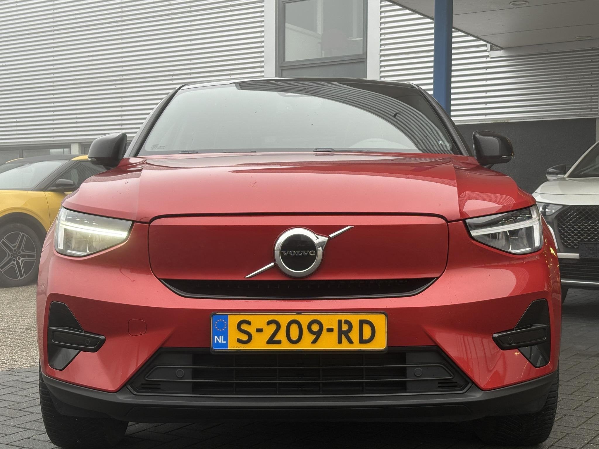 Volvo C40 Recharge Plus 69 kWh | 94,6% SOH | Panoramadak | A, Auto's, Volvo, Stof, Gebruikt, Overige kleuren, 420 min