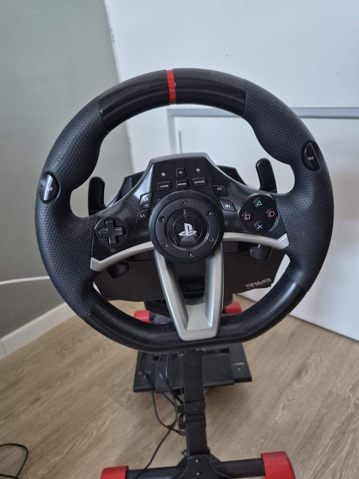 Foto 2 van Race stuur ps4/ps5
