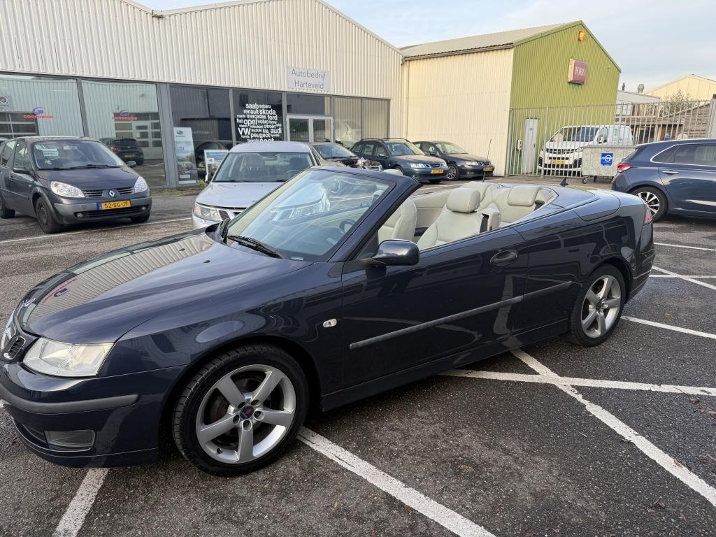 Saab 9-3 Cabrio 1.8t Vector - Nieuwe Cabrioletkap (bj 2004), 1998 cc, Gebruikt, Beige, 4 cilinders