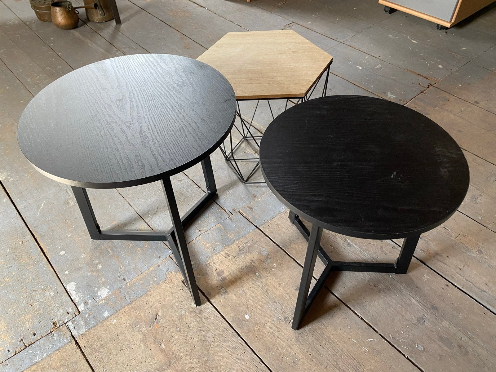 Set van 3 salontafels: 2 rond zwart, 1 zeshoekig hout, Ophalen, Minder dan 50 cm, Gebruikt, 50 tot 100 cm
