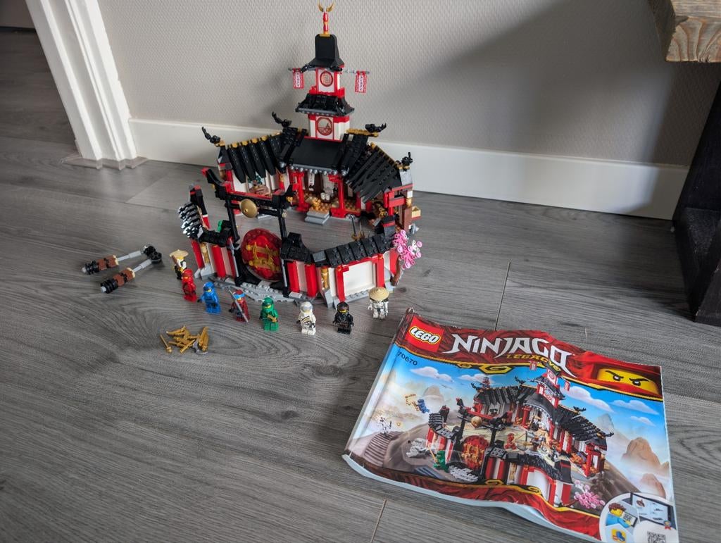 Lego Ninjago 70670 spinjitzu klooster, Ophalen of Verzenden, Zo goed als nieuw