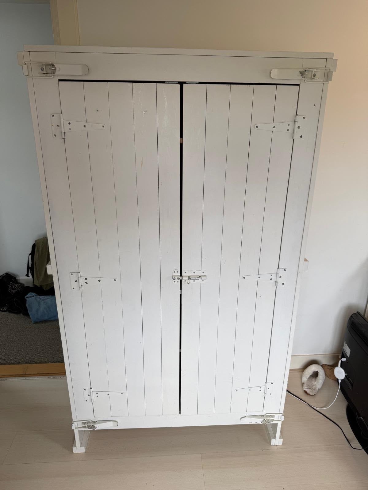 Witte houten kast met planken, Ophalen, Gebruikt, 50 tot 100 cm, 150 tot 200 cm