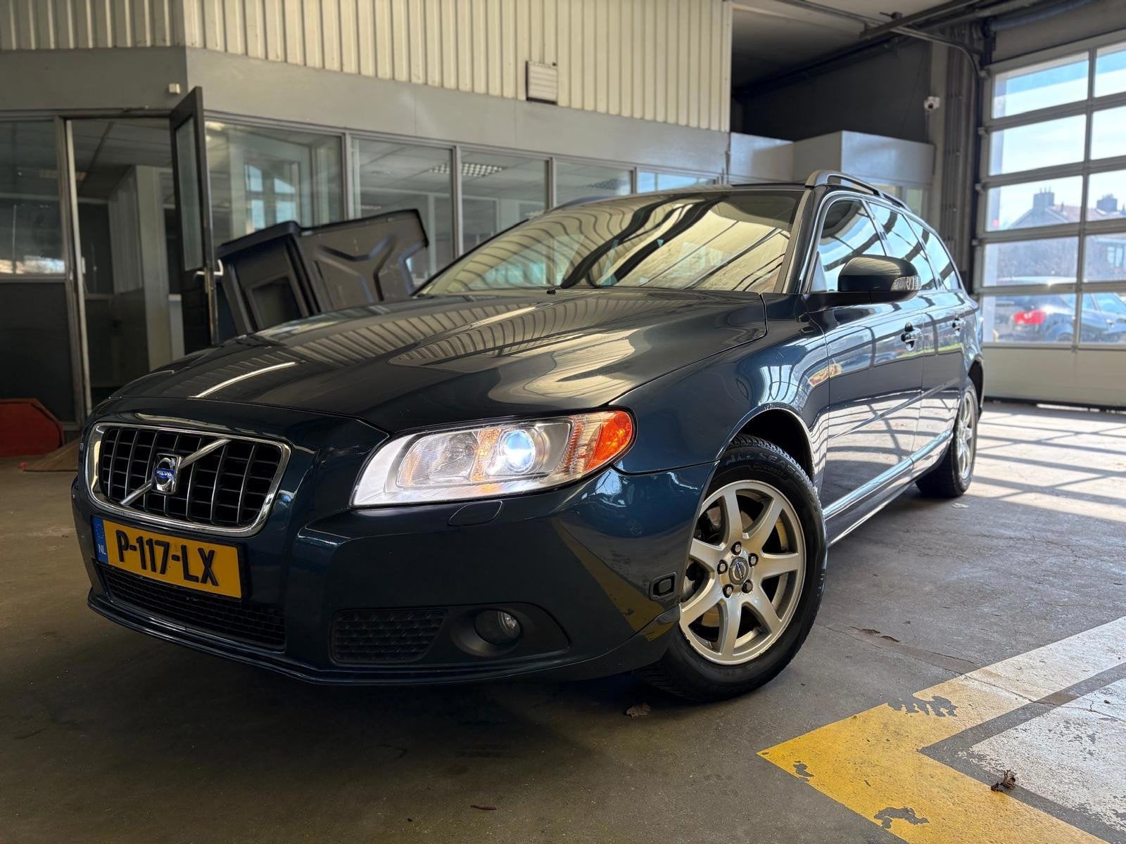 Volvo V70 2.0F | Trekhaak | LMV | Cruise control | Stoelverw, Auto's, Volvo, Voorwielaandrijving, Blauw, V70, Handgeschakeld