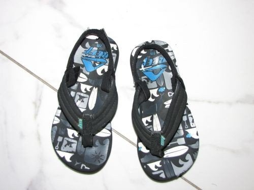 23-24 REEF slippers 7-8, Kinderen en Baby's, Schoenen, Zo goed als nieuw, Verzenden, Meisje