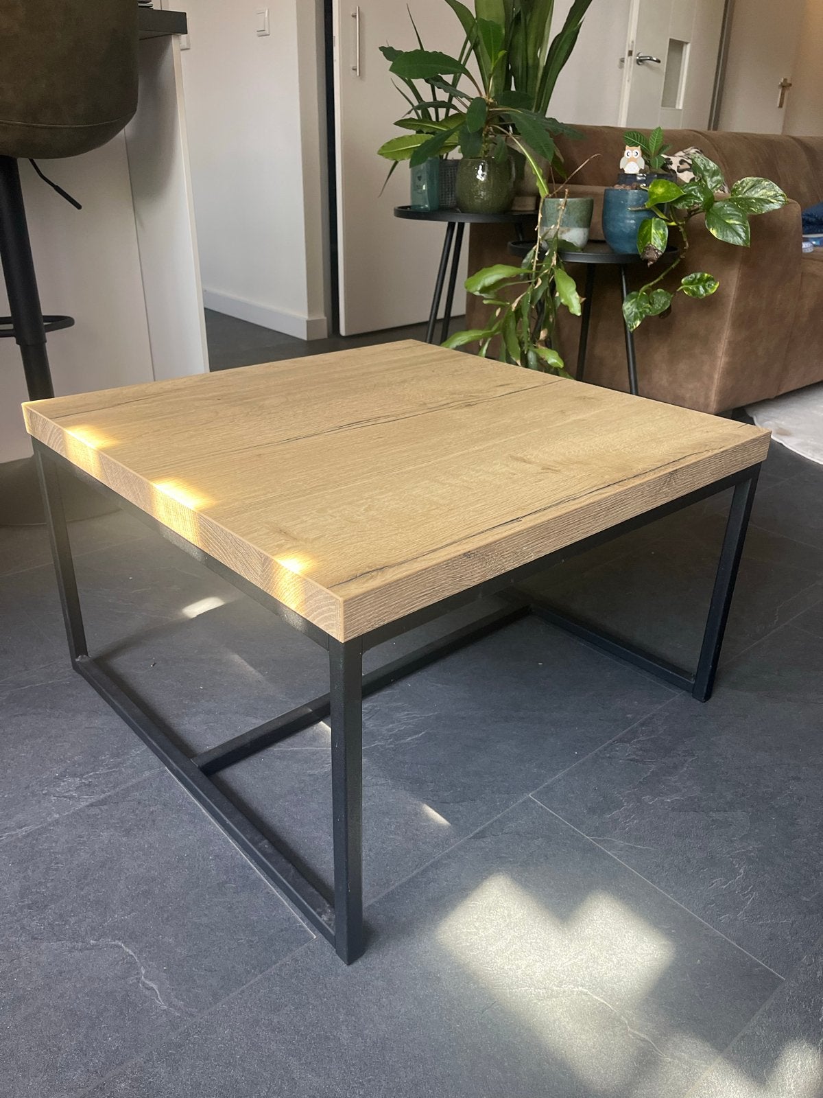 Salontafel vierkant hout en metaal (67x67x40), Ophalen, Gebruikt, Vierkant, 50 tot 100 cm