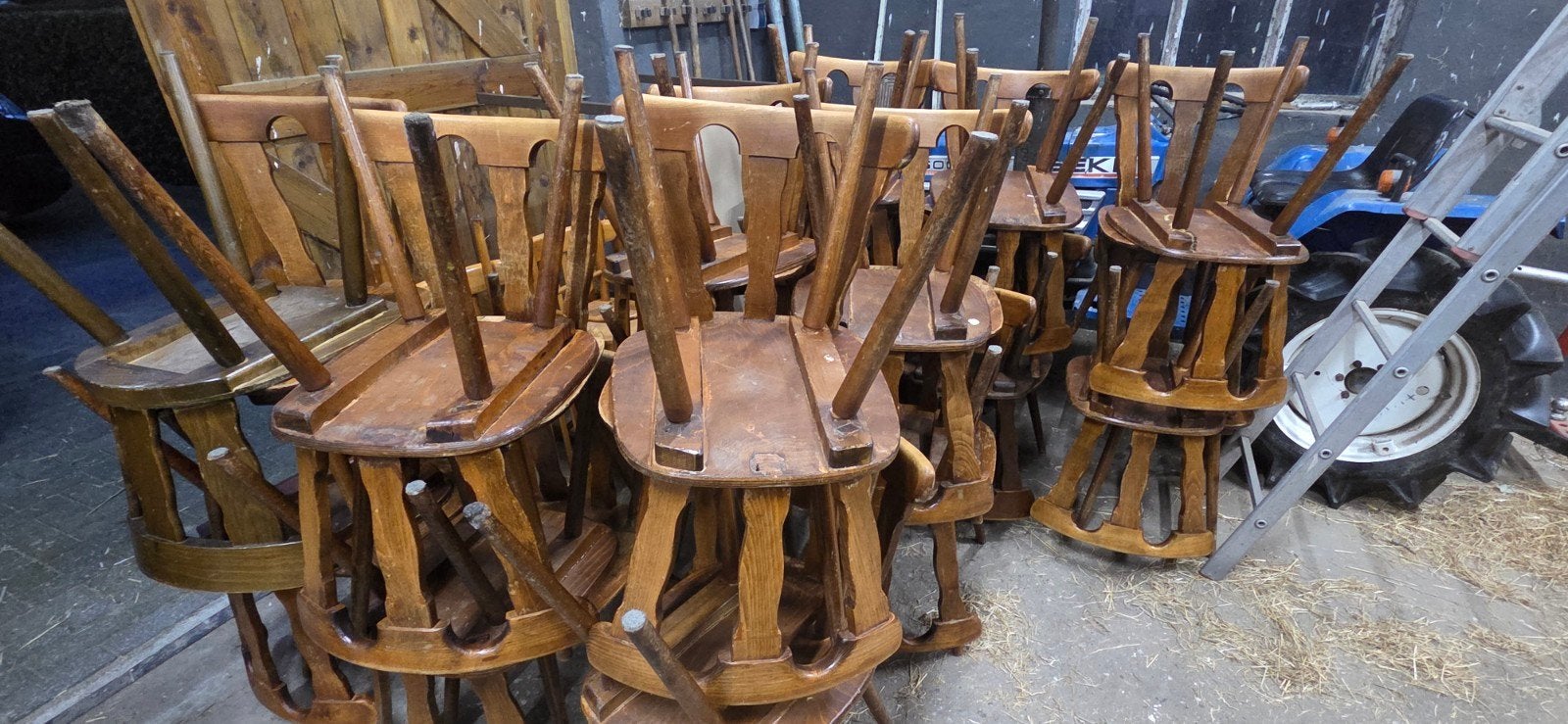 Grote partij retro vintage houten stoelen voor café/mancave, Ophalen of Verzenden
