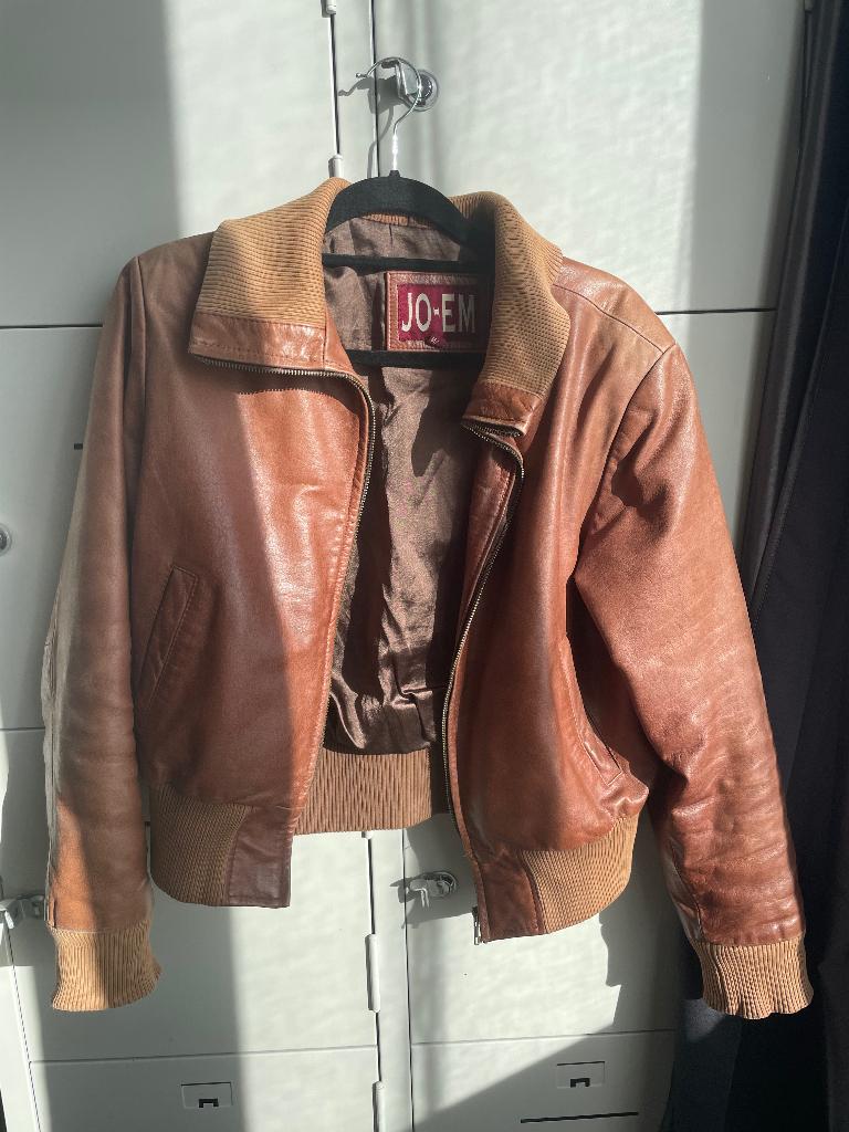 Vintage Brown Leather Bomber jacket, Ophalen, Zo goed als nieuw, Maat 38/40 (M), Bruin