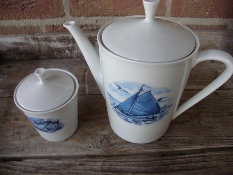 Remia theepot en suikerpot, Ophalen of Verzenden