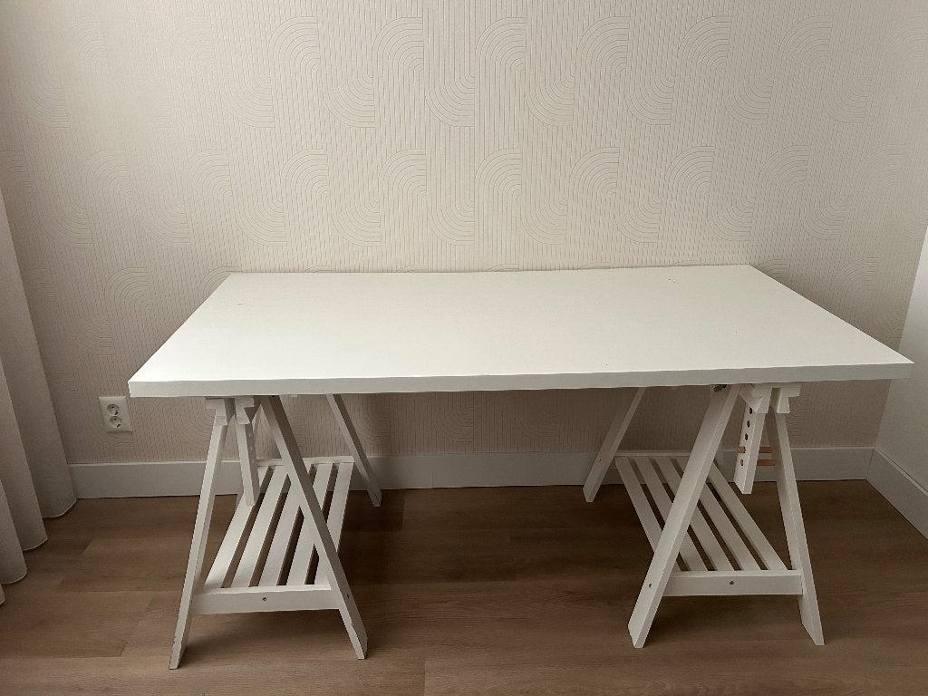 IKEA bureau wit, Huis en Inrichting, Ophalen, Gebruikt, In hoogte verstelbaar, 150 cm