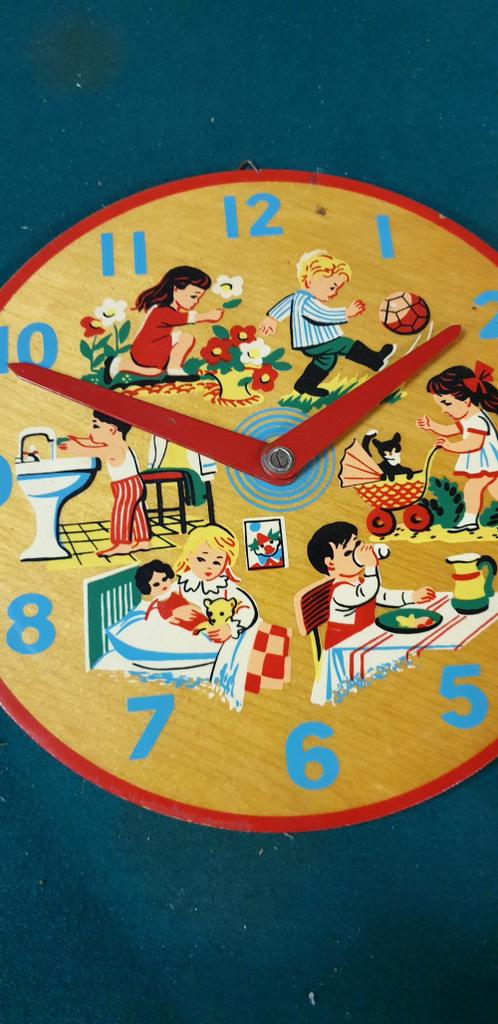 wandklok voor kinderen, Ophalen of Verzenden, 'T Olde Gre-j, Info@toldegrej.nl, Endepoelstraat 20f Didam