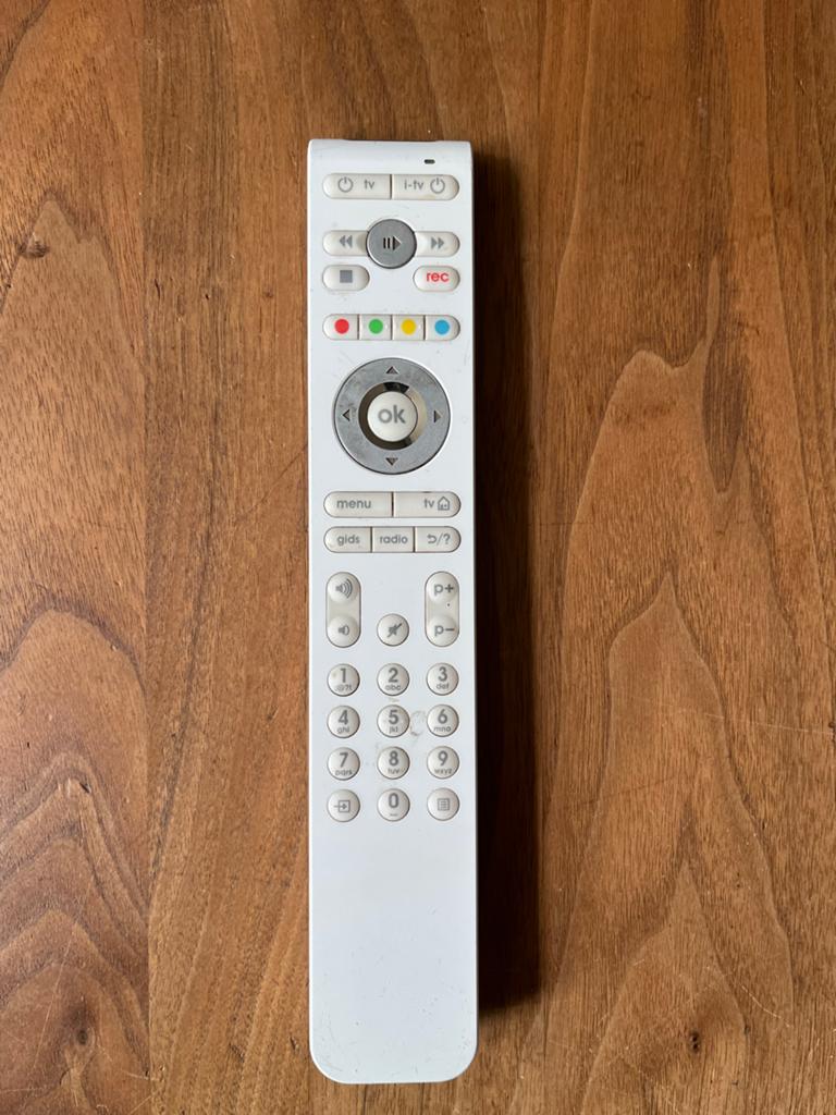KPN TV afstandsbediening - Gebruikt, maar functioneert, Ophalen of Verzenden, Zo goed als nieuw, Origineel, Tv