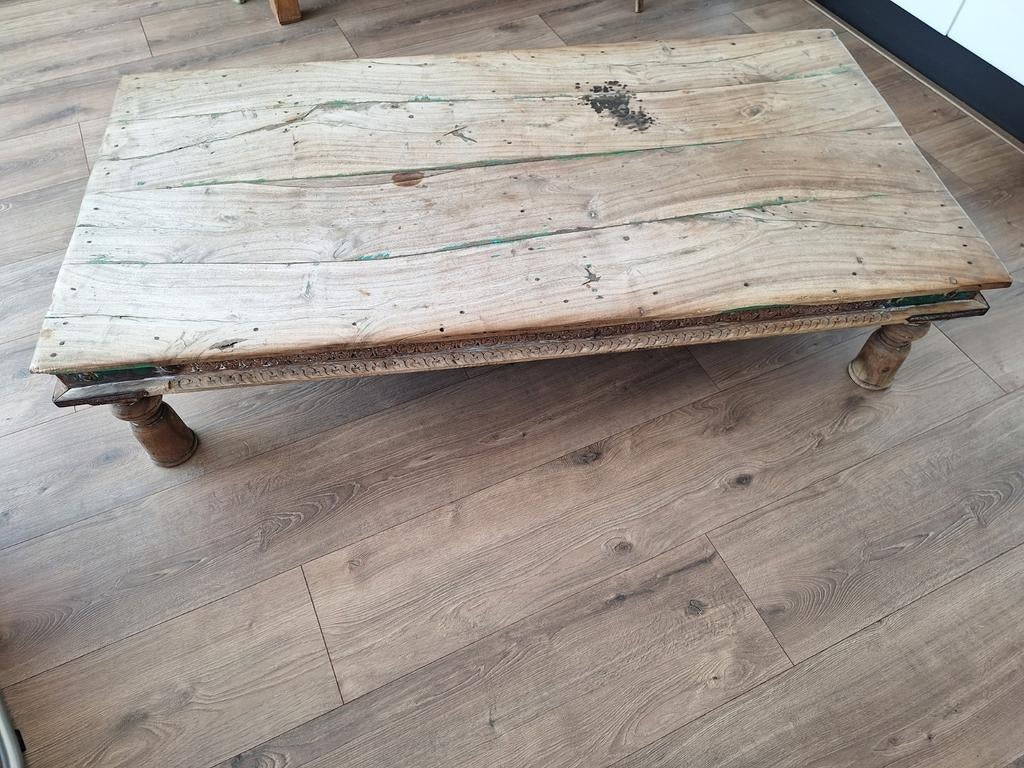 Vintage houten salontafel met houtsnijwerk, Ophalen