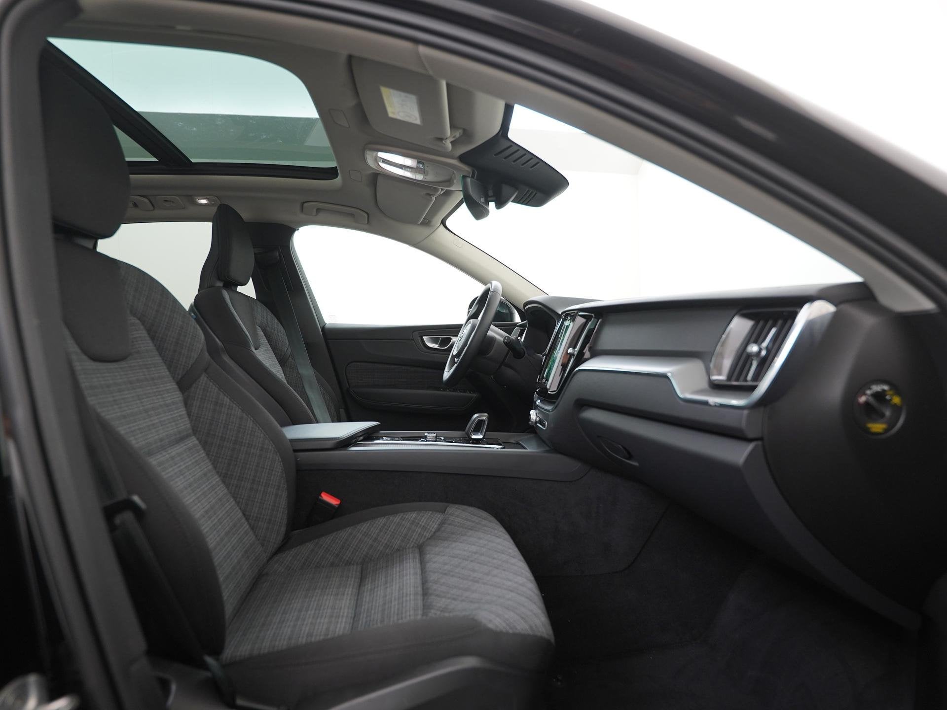 Volvo XC60 T6 Long Range AWD Core Bright | Panoramadak | Cam, Auto's, Automaat, Stof, Gebruikt, Euro 6