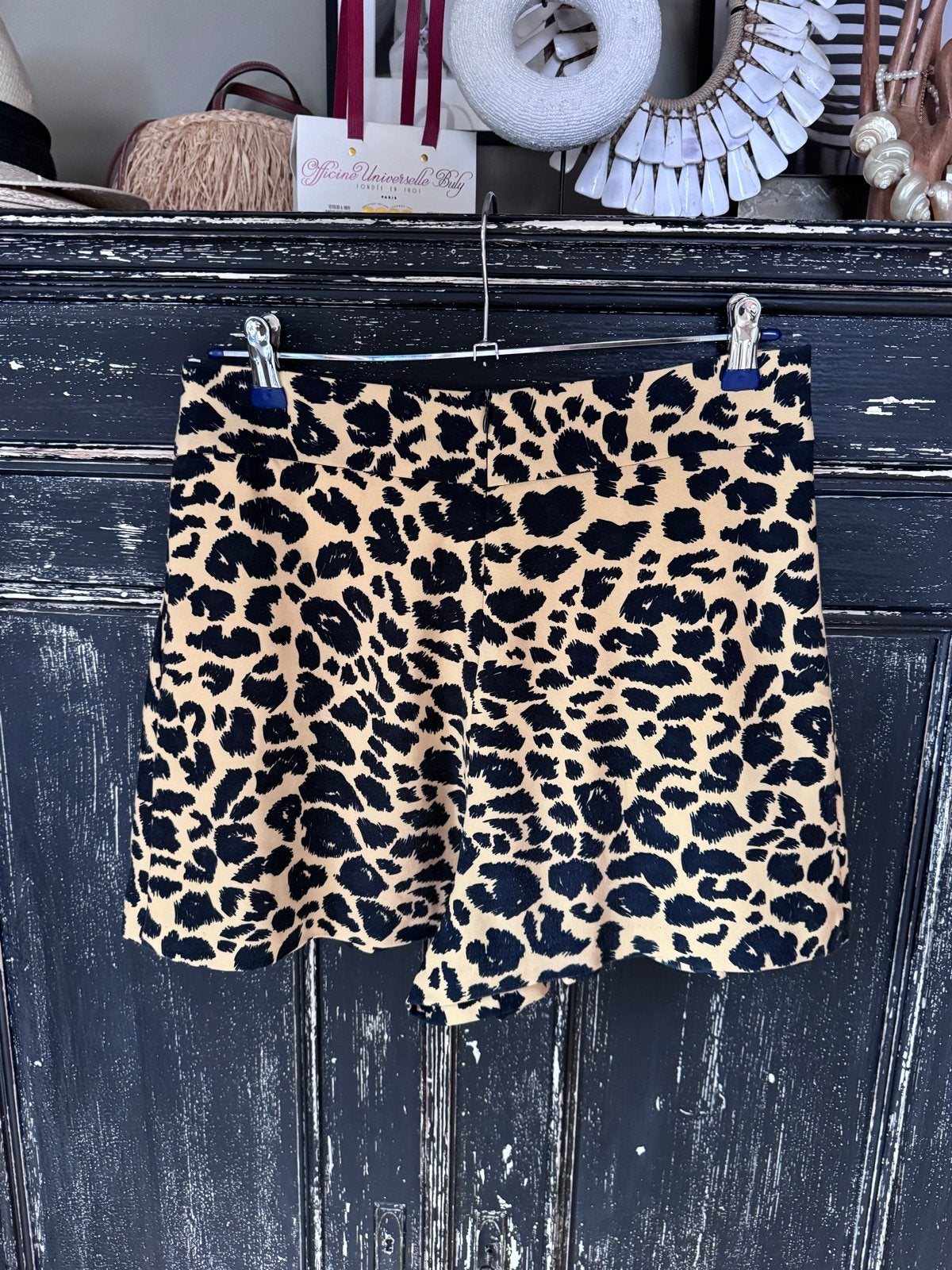 Leopardprint short, Kort, Beige, Ophalen of Verzenden, Zo goed als nieuw