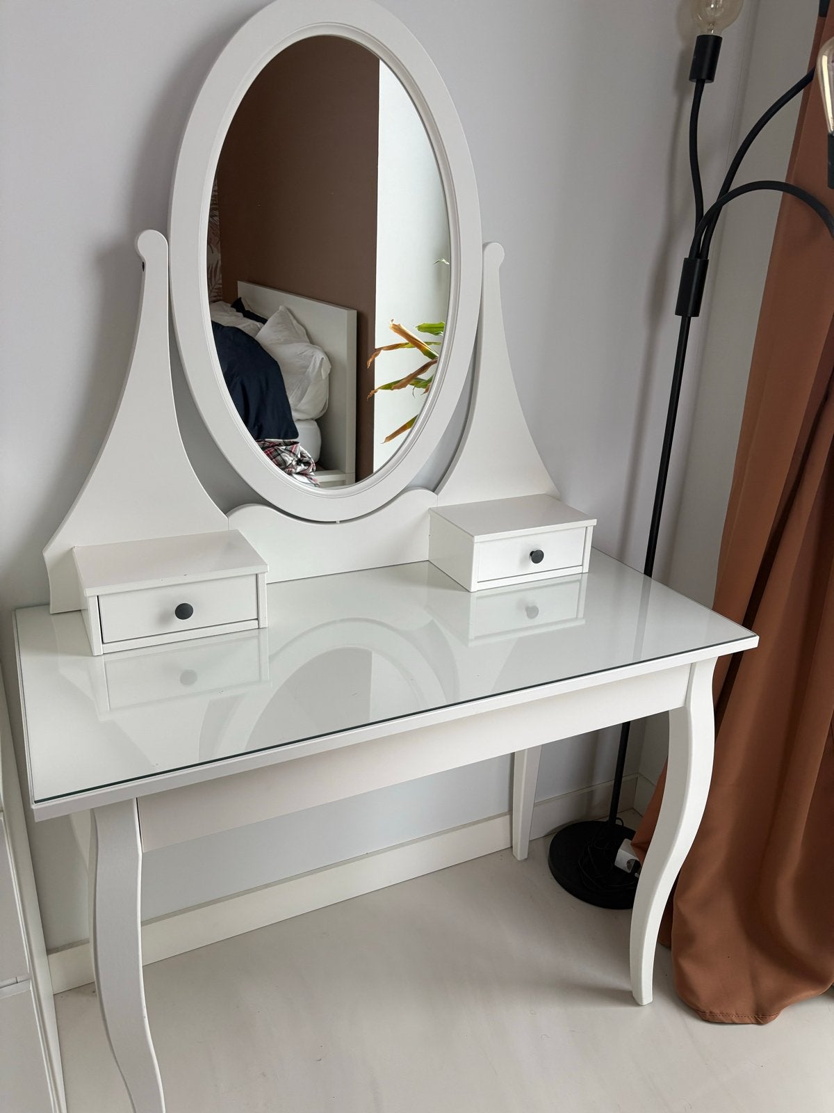 IKEA dressing table with mirror / toilettafel met spiegel, Ophalen, Gebruikt, 50 tot 100 cm, 150 tot 200 cm