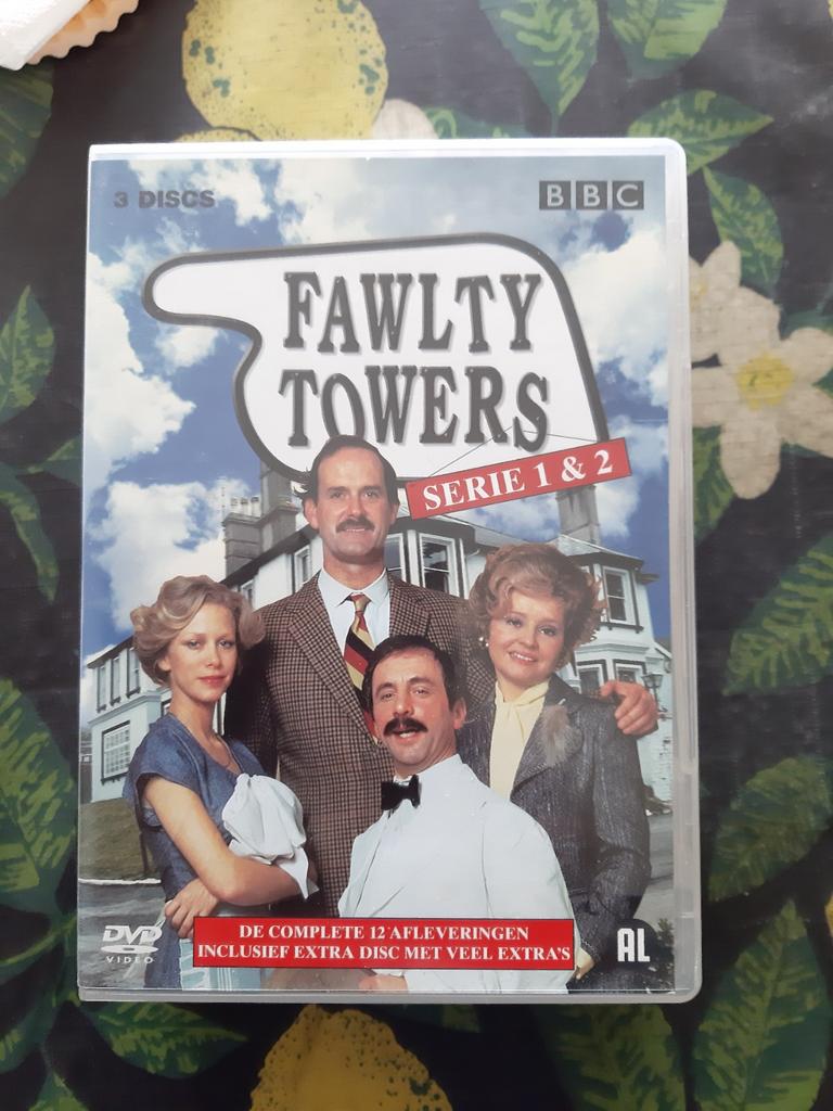 Fawlty Towers - Serie 1 & 2 (3 Discs), Gebruikt, Alle leeftijden, Boxset, Ophalen of Verzenden