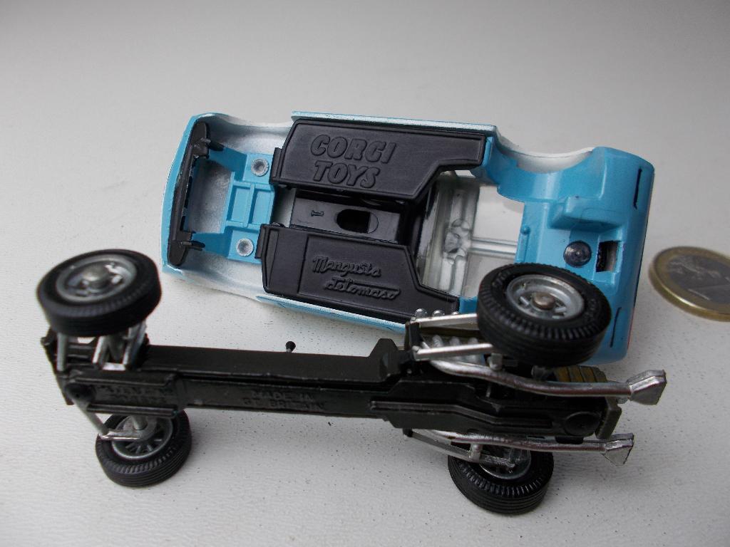 1969 Corgi Toys 271 GHIA MANGUSTA + DE TOMASO CHASSIS Izgst!, Ophalen of Verzenden, Zo goed als nieuw, Auto, Corgi