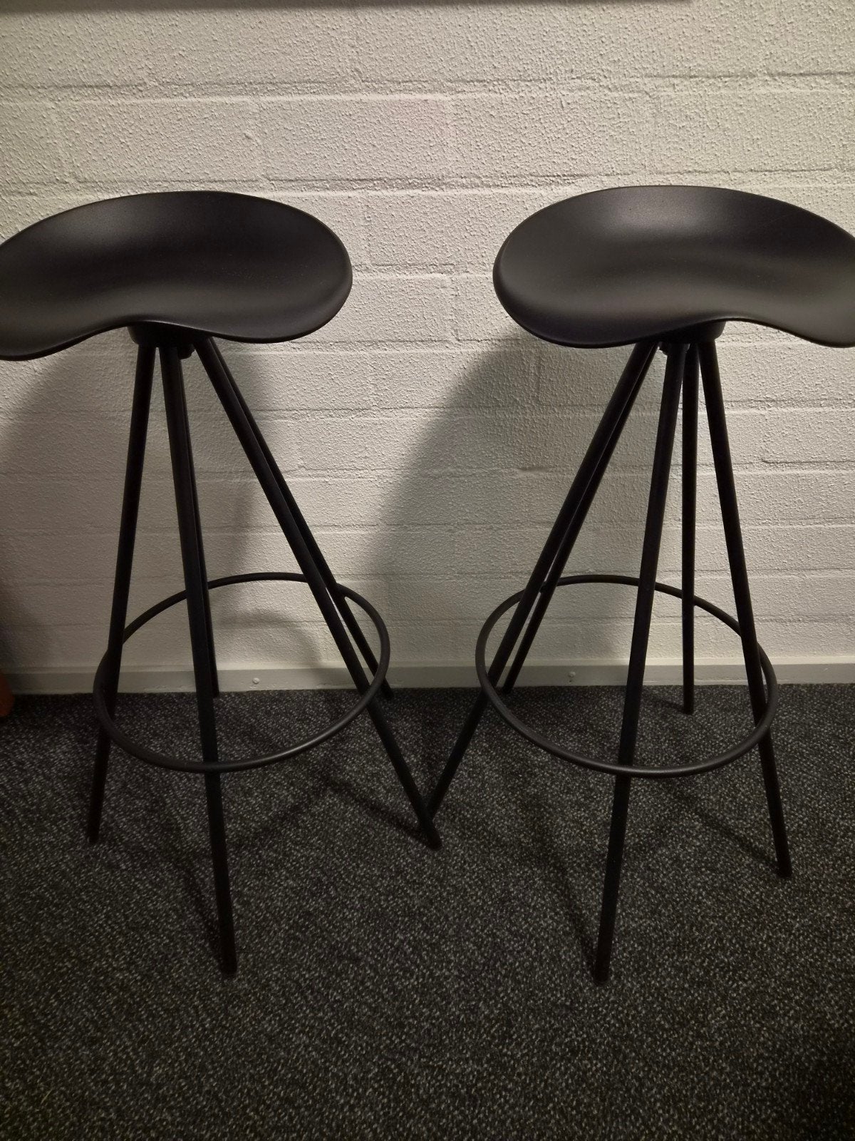 ***2x Jamaica Amat barkrukken KNOLL/BD BARCELONA/Pepe Cortes, Ophalen, 60 tot 90 cm, Met voetsteun, Zo goed als nieuw