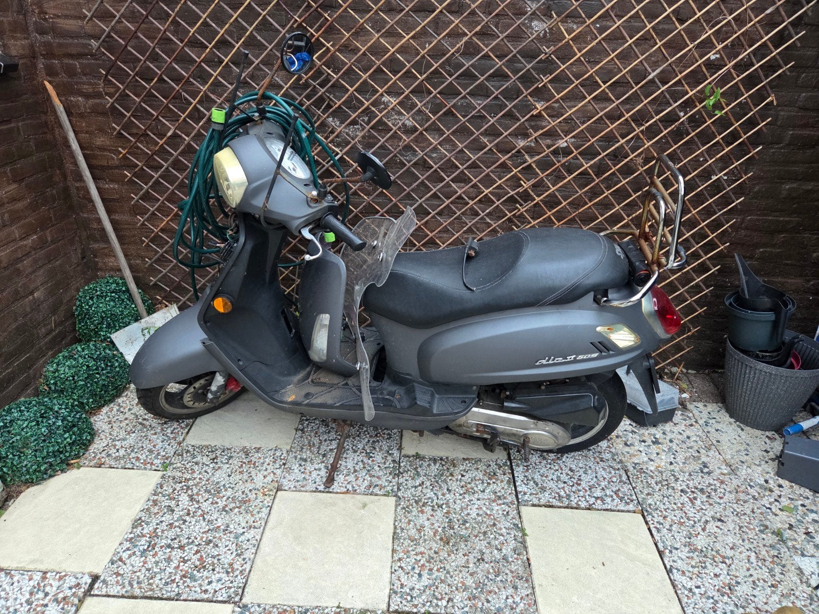Kymco Agility 50cc Scooter - Grijs, Fietsen en Brommers, Snorfietsen en Snorscooters, Ophalen of Verzenden, Gebruikt, Benzine
