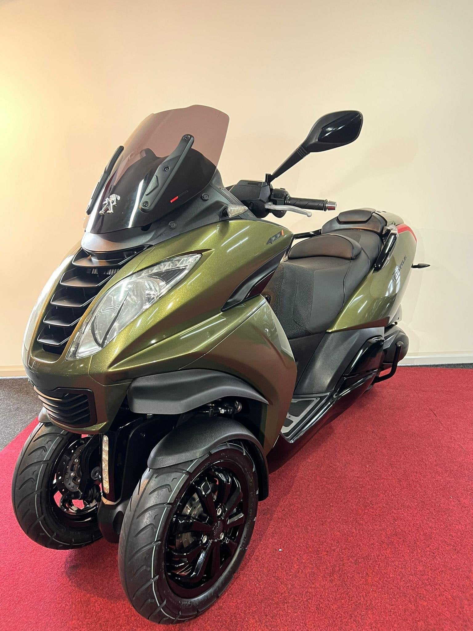 Peugeot Metropolis 400 SBC Limited Edition, Motoren, Motoren | Overige merken, Postbus 2097
3500 GB  Utrecht, NL, 400 cc, Scooter