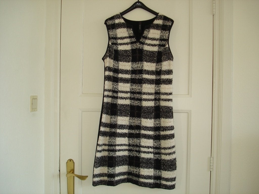 Marccain jurk maat 4 zwart wit overgooier Marc Cain, Kleding | Dames, Maat 38/40 (M), Zwart, Ophalen of Verzenden, Knielengte