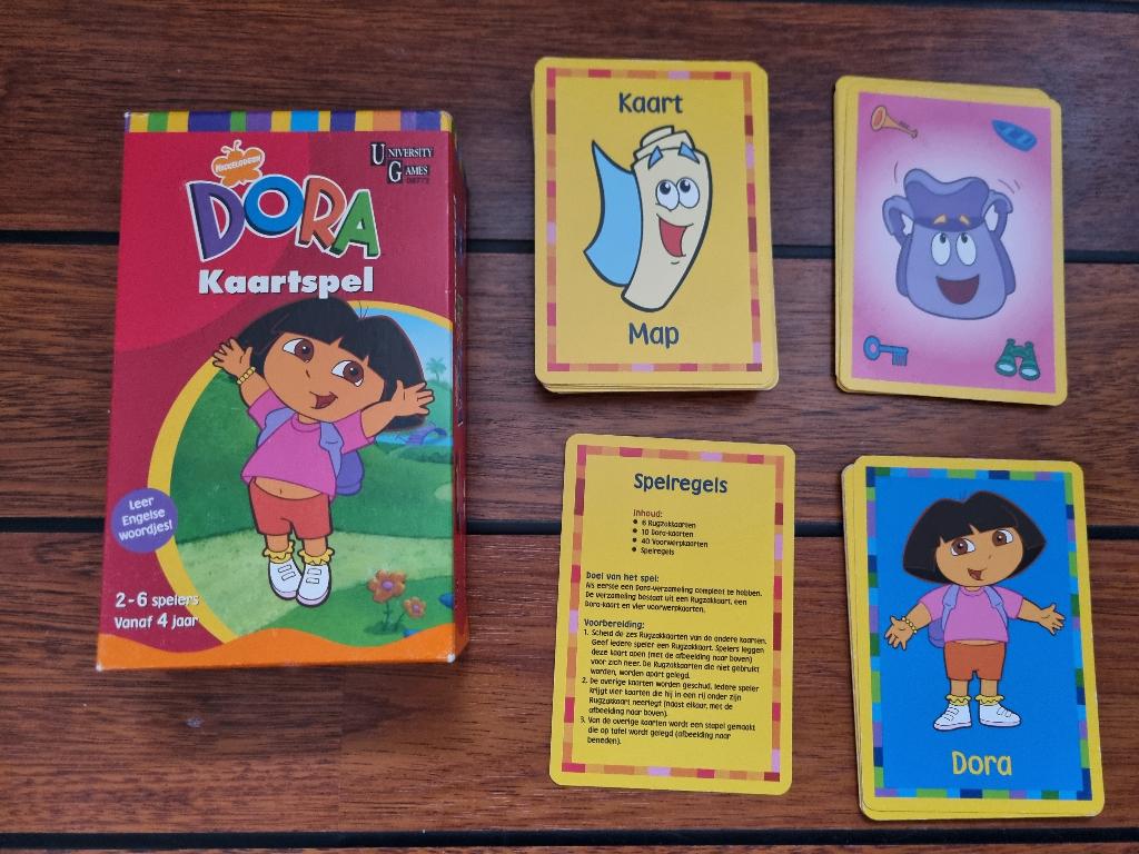 DORA Kaartspel ** COMPLEET **, Vijf spelers of meer, Ophalen of Verzenden, Gebruikt, University games