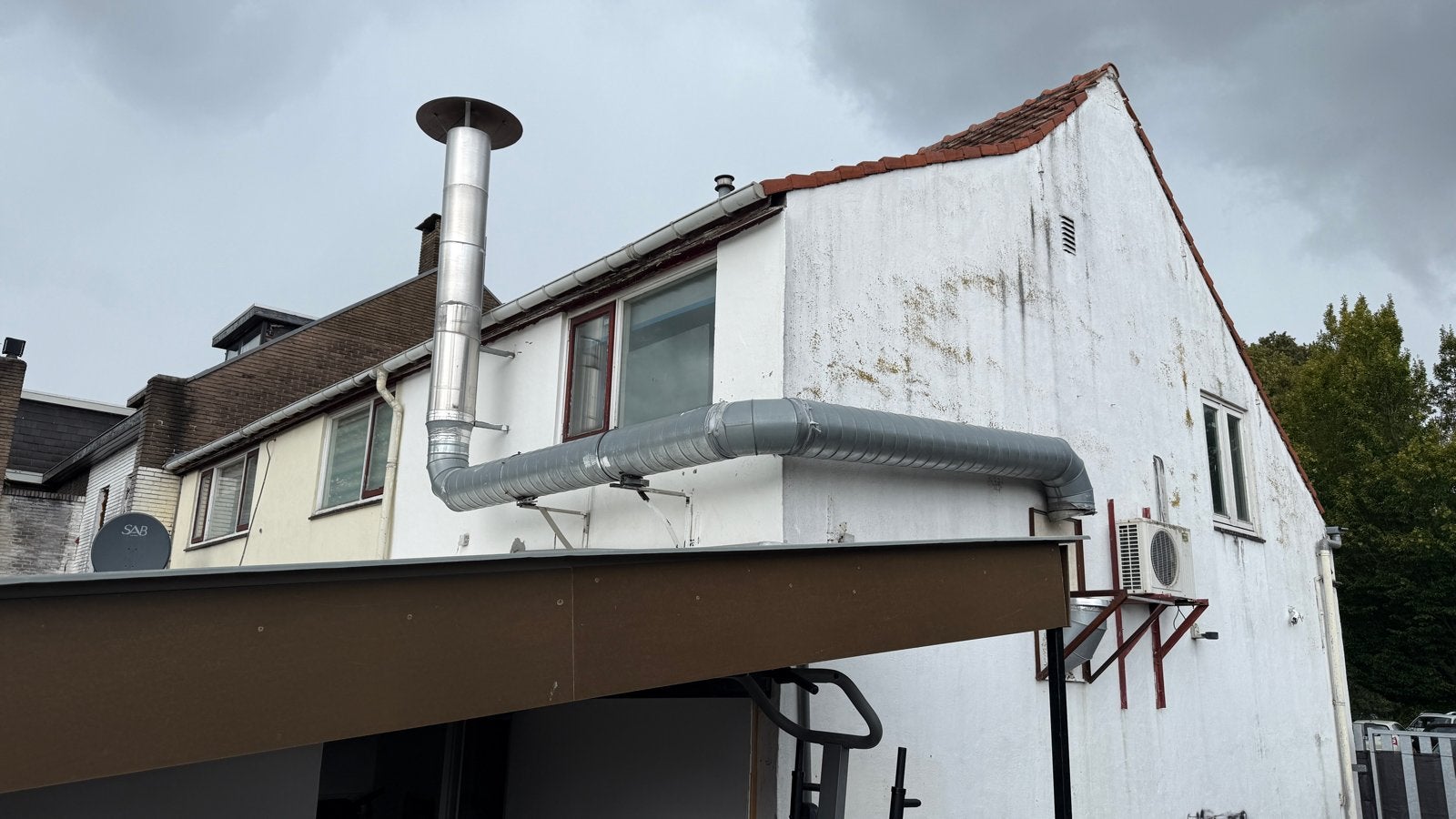 Professionele afzuiginstallatie met ventilator, Ophalen, Gebruikt, Ventilator en Afzuiger