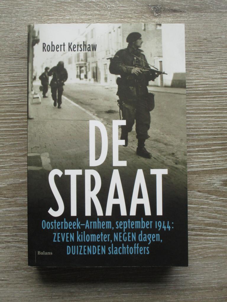 De straat - Robert Kershaw, Ophalen of Verzenden, Tweede Wereldoorlog, Gelezen, Overige onderwerpen