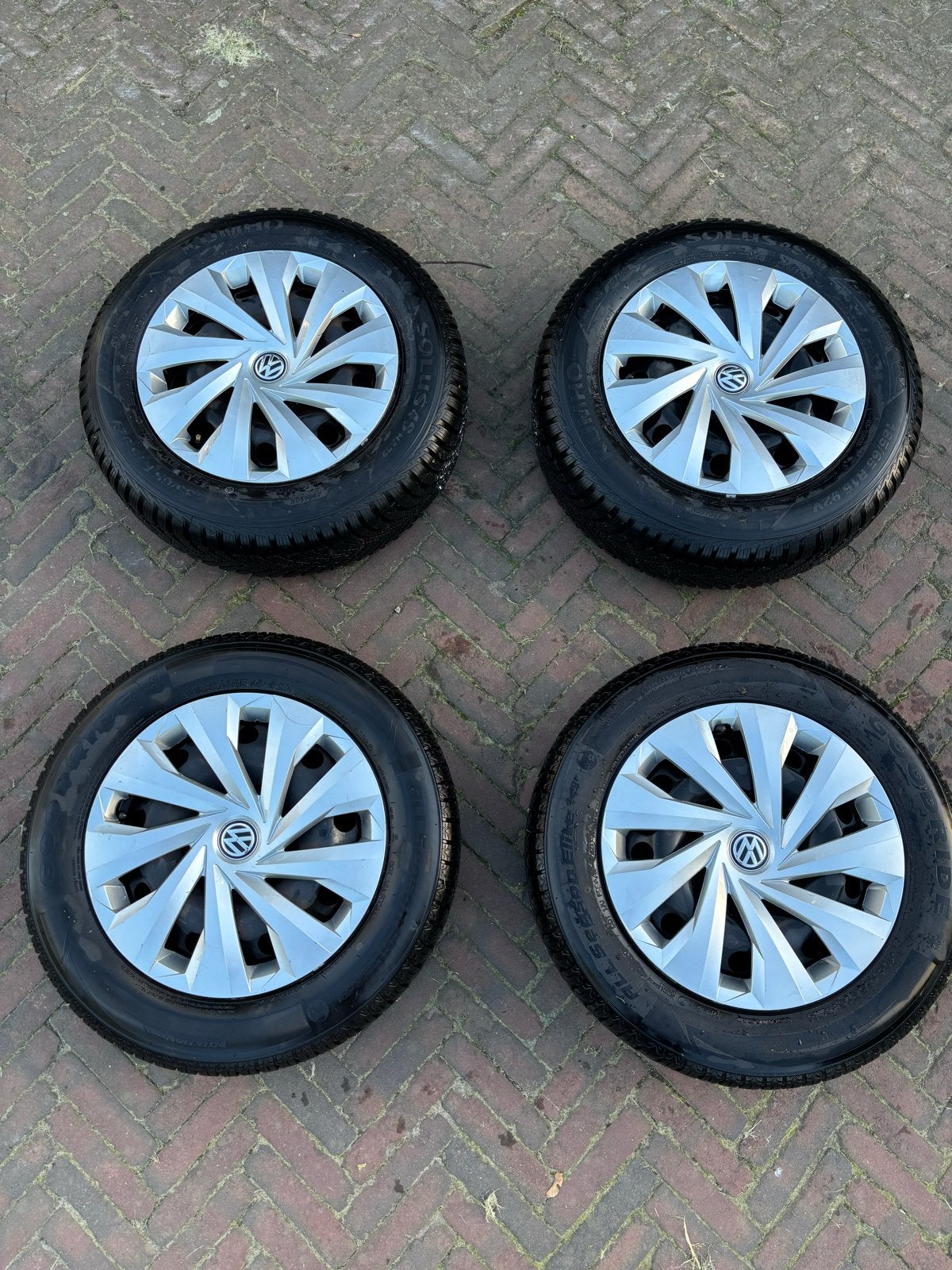 All Season VW 15” band | 185/65 R15 |  ️ 3PMSF | Wintersport, Ophalen, Gebruikt, 15 inch, Banden en Velgen