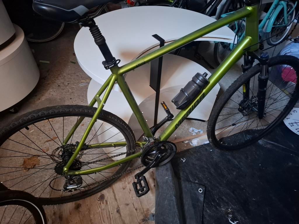 2 z.g.a.n Merida Crossway fietsen, Ophalen, Zo goed als nieuw, Meer dan 20 versnellingen, Overige merken