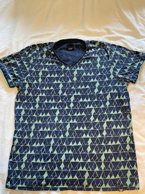 Leuk blauw/groen shirt merk Twinlife maat XL met driehoek, Kleding | Heren, T-shirts, Blauw, Maat 56/58 (XL), Ophalen of Verzenden