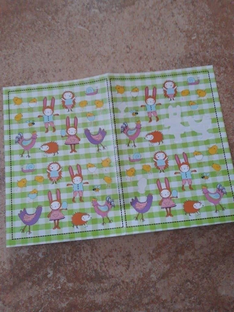 50 Paasstickers op vel, Diversen, Ophalen of Verzenden, Zo goed als nieuw