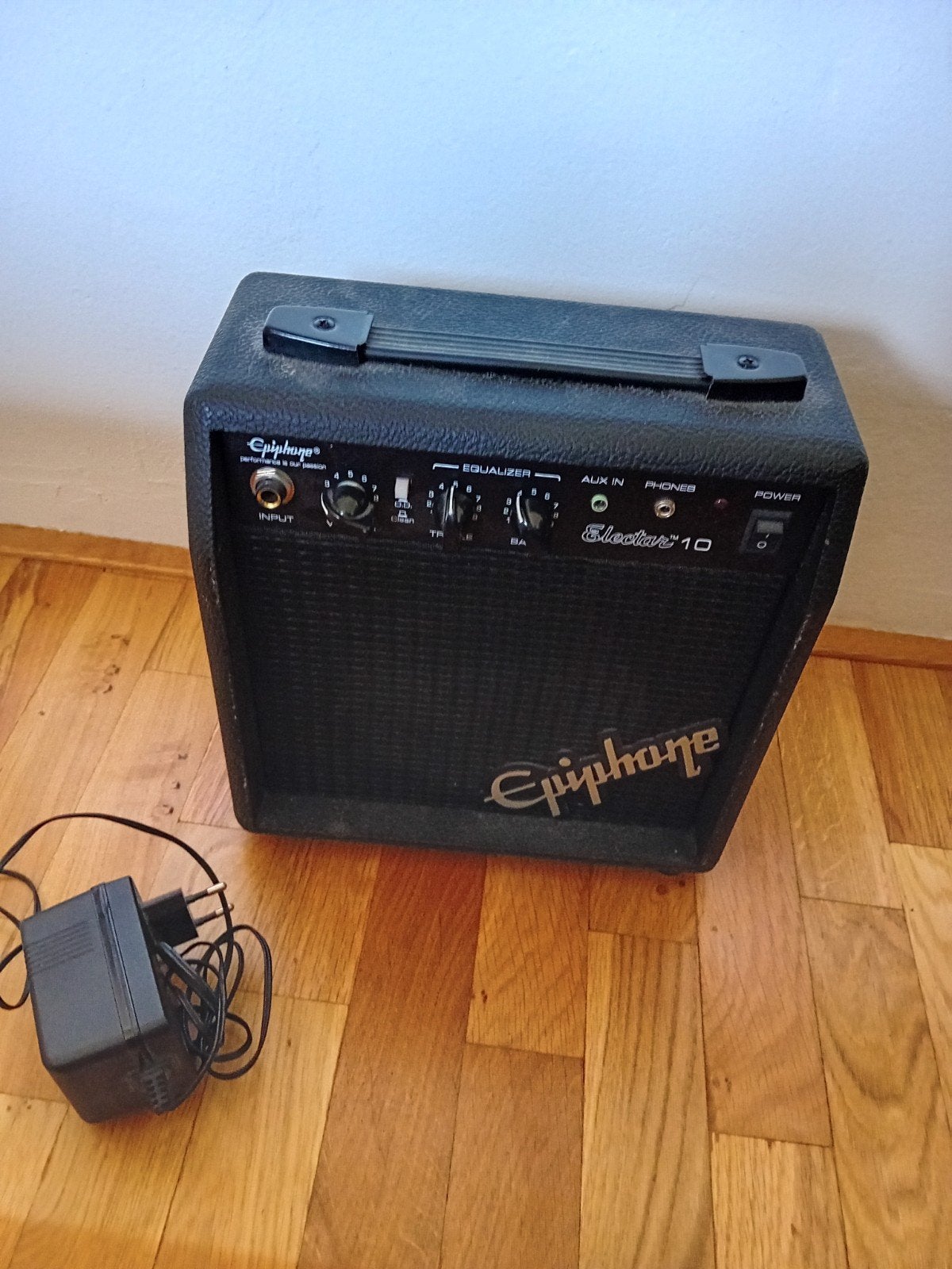 Epiphone Electar 10 gitaarversterker, Muziek en Instrumenten, Ophalen of Verzenden, Gebruikt, Gitaar, Minder dan 50 watt