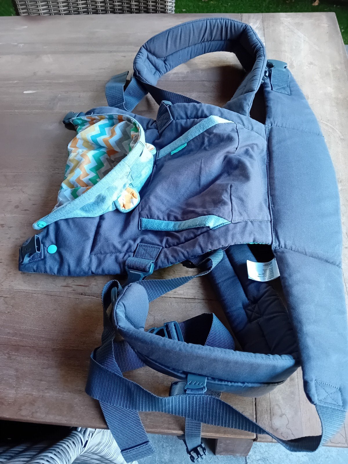 Infantino Cuddle Up Ergonomische Hoodie Draagzak BK-05331, Kinderen en Baby's, Babydragers en Draagdoeken, Gebruikt, Buik of Rug