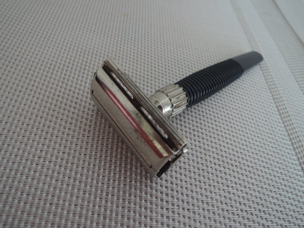 Klassiek Gillette double edge scheermesje, Ophalen of Verzenden, Zo goed als nieuw, Gehele gezicht, Verzorging